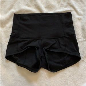 Lululemon extra high waisted booty shorts